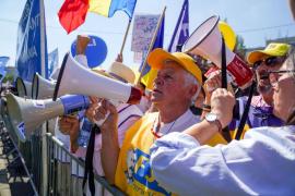 Sindicaliștii din educație anunţă proteste miercuri la Guvern și Parlament