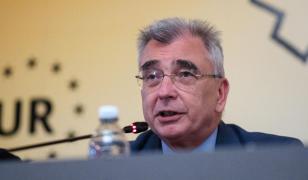 Peiu critică programul de guvernare al lui Veştea: "O înşiruire de lozinci"