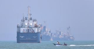 Iran închide din nou Strâmtoarea Ormuz, în urma atacurilor Israelului în Liban