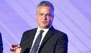 Guvernul Veştea, votat astăzi la 21:30. Miniştrii, audiaţi pe bandă în Comisii: Unul a picat la vot