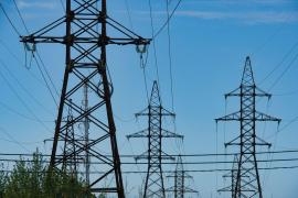 Canicula pune presiune pe sistemul energetic. Transelectrica se pregătește pentru un consum record