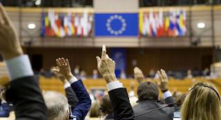200 de europarlamentari cer anchetarea alianţei de extremă dreaptă din Parlamentul European
