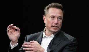 Elon Musk sfidează regulile Wall Street cu listarea la bursă a SpaceX. Cât cere pe o acţiune