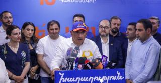Premierul pro-european Nikol Pașinian revendică o 