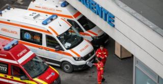 5 persoane rănite după ce un microbuz cu 11 pasageri s-a răsturnat în Vrancea. Planul roşu, activat