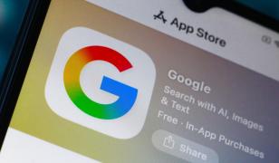 Google, dată în judecată de edituri pentru că ar fi folosit fără drept milioane de cărți la antrenarea Gemini