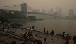 New York, sub cod roșu din cauza valului de căldură extremă și a calității aerului. Planul de urgenţă, extins
