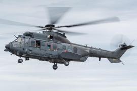 România cumpără 12 elicoptere militare şi 12 radare din Franţa. Vom plăti peste un miliard de euro