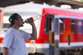 Tren CFR spre litoral, întârziere de peste 220 de minute după defectarea locomotivei. 610 km, făcuţi în 12 ore