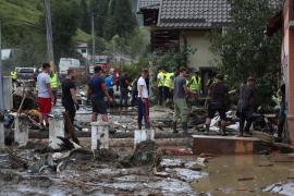 Cod roşu de viituri şi inundaţii pe mai multe râuri din jud. Constanţa, Tulcea, Dâmboviţa şi Prahova