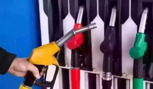 Românii care vor să-şi alimenteze maşina cu combustibil trebuie să ştie că luni, 27 iulie 2026, preţurile la carburanţi sunt în creştere, în raport cu cele afişate la sfârşitul săptămânii trecute.