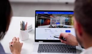 Cum reuşesc hackerii să fure banii turiştilor. Noua escrocherie de pe Booking