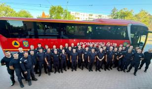 Al treilea schimb de pompieri români pleacă în Franța. 40 de salvatori vor continua lupta cu incendiile
