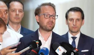 Fritz acuză PSD că a trecut un amendament la legea ANI prin care îşi pierde mandatul