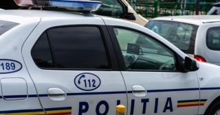 A convins o fată de 15 ani să-i trimită imagini cu caracter sexual şi a şantajat-o. A fost arestat preventiv