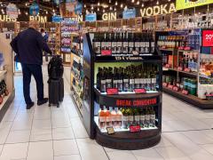 Canicula schimbă preferințele consumatorilor: alcoolul pierde teren în fața băuturilor răcoritoare