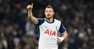 Fundaşul Radu Drăguşin revine în Serie A, la Fiorentina, anunţă presa italiană