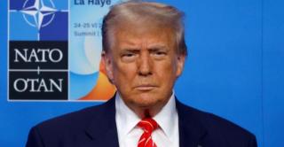 Trump a luat în calcul reducerea cu o treime a trupelor din Europa pentru a pune presiune pe aliaţii din NATO