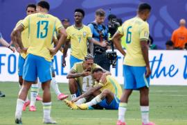 Avionul Braziliei s-a întors acasă cu un singur jucător. Unde 