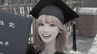 Influencerița Mina Chan s-a sinucis în direct pe TikTok la 26 de ani. Momentul, urmărit de 5.000 de fani