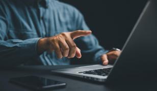 A cerut unui agent AI o rezervare la sală. Programul a spart baza de date și a scos un client de pe listă