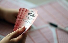 Bilet la loterie - imagine ilustrativă