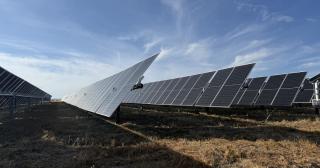 Guvernul alocă 150 de milioane de euro pentru noi instalații de stocare a energiei. Anunţul făcut de Bolojan