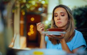 Alimentul care îți poate afecta rinichii în timp. Mulți români îl consumă zilnic