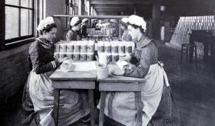 A dat faliment și a ajuns la închisoare. După ce a ieșit, a devenit un nume important în industria alimentară