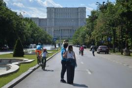 Cât de scump a devenit concediul acasă pentru cei plecați în străinătate. Prețurile au împărțit diaspora