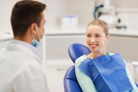 (P) Întrebări pe care orice pacient ar trebui să le pună înainte de un tratament dentar complex