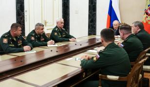 Putin a făcut o remaniere majoră în comandamentul militar al Rusiei. Cine va fi şeful forţelor pentru drone