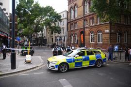 Patru bărbaţi au fost înjunghiaţi de o femeie în Covent Garden, Londra. Suspecta, arestată