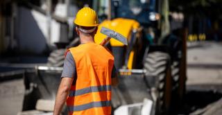 Irlanda angajează români cu salarii de până la 9.600 de euro pe lună. Munca de noapte, plătită dublu