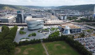 Comparație internă la Mercedes: Costul unei ore de muncă la Cugir este cu 81,7% mai mic decât în Germania