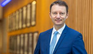 Siegfried Mureșan începe negocierile pentru formarea Guvernului. Astăzi se întâlneşte cu parlamentarii PNL