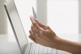Cum pot rămâne românii fără bani. O nouă fraudă în online