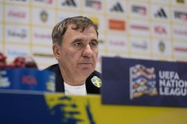 Surprize de proporţii pregătite de Gheorghe Hagi pentru meciul cu Bosnia. Şi-a scos fiul din lot 