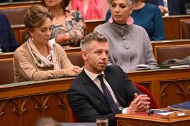 Parlamentul ungar a ridicat imunitatea lui Peter Magyar şi a 2 miniştri ai lui Orban. De ce sunt acuzaţi