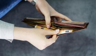 Cât ne costă războiul din Iran. Consumatorii de energie din UE au plătit peste 100 de miliarde de euro în plus