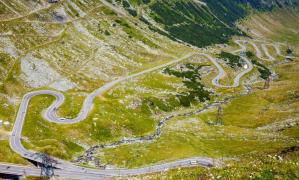 Transfăgărăşanul se închide sâmbătă. Circulaţia, oprită timp de 11 ore pentru triatlon