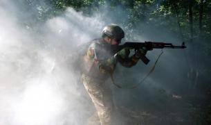 Rusia susţine că negocierile de pace cu Ucraina se pot desfăşura în paralel cu luptele