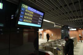 Costul real al unei călătorii cu metroul este 14 lei, spun sindicaliştii. Statul subvenţionează masiv Metrorex