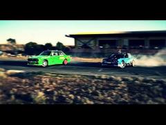 La 11 ani le dă lecţii şoferilor din Bucureşti. Video SPECTACULOS!