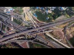 Te ia ameţeala doar privindu-l! Cum arată cel mai complex NOD RUTIER din lume! Credeţi că v-aţi descurca în el? VIDEO