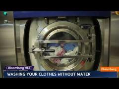 Mşina de spălat cu care economiseşti bani şi timp. Foloseşte doar 1 pahar cu apă!