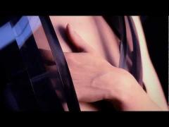 O nouă fiţă: rochia care devine transparentă când te emoţionezi