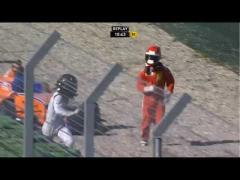 VIRAL! Imagini incredibile surprinse în DIRECT: A fost cât pe ce să se ia la BĂTAIE chiar pe pistă! (VIDEO)