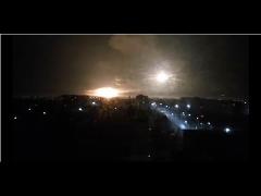 UPDATE: Peste 20 de mii de oameni au fost EVACUAŢI în Ucraina. Din zona afectată de incendiu se aud EXPLOZII DE MUNIŢIE