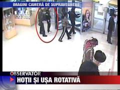 Hotii si usa rotativa